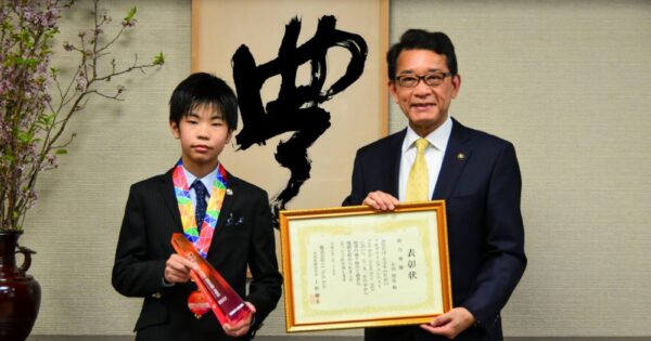 小川智也と豊中市長の長内繁樹さん